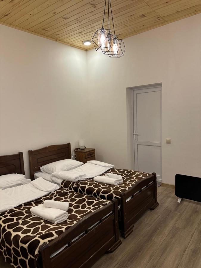 Mamuka Chartolani Guesthouse ميستيا المظهر الخارجي الصورة